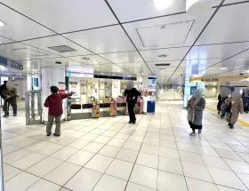 新宿三丁目駅