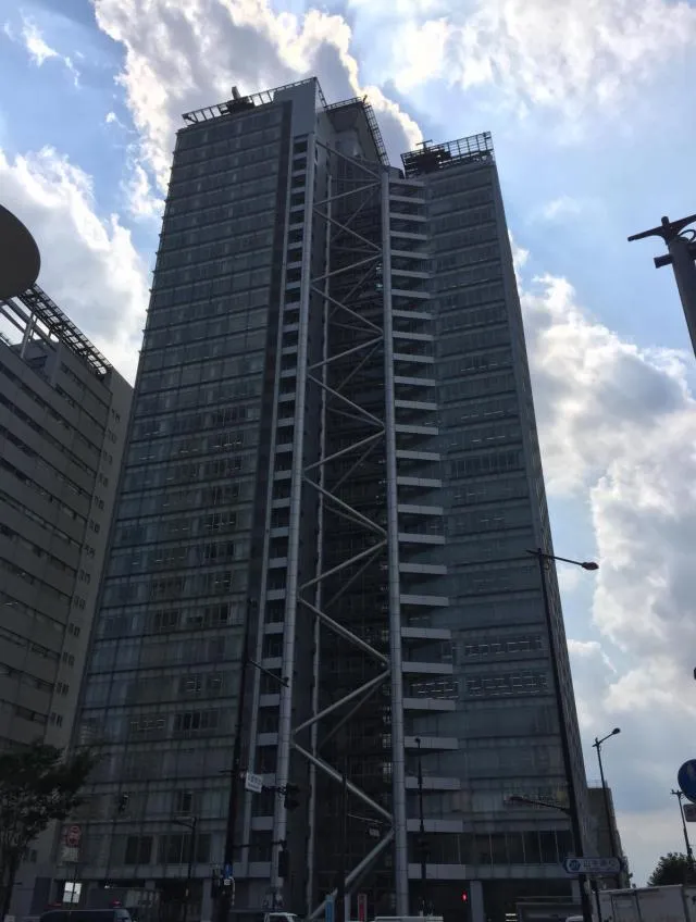 中野坂上サンブライトツインの外観写真