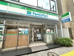 ファミリーマート
