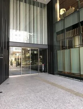 表参道グランビル(旧: クローバー南青山)の外観