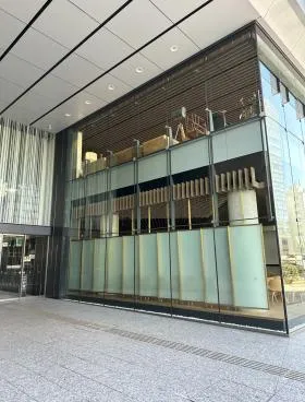 表参道グランビル(旧: クローバー南青山)の外観