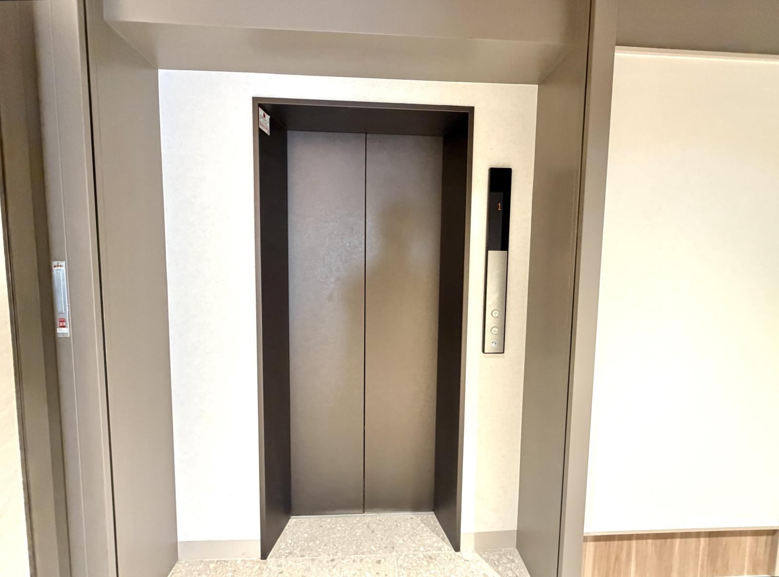 東京都中央区日本橋茅場町