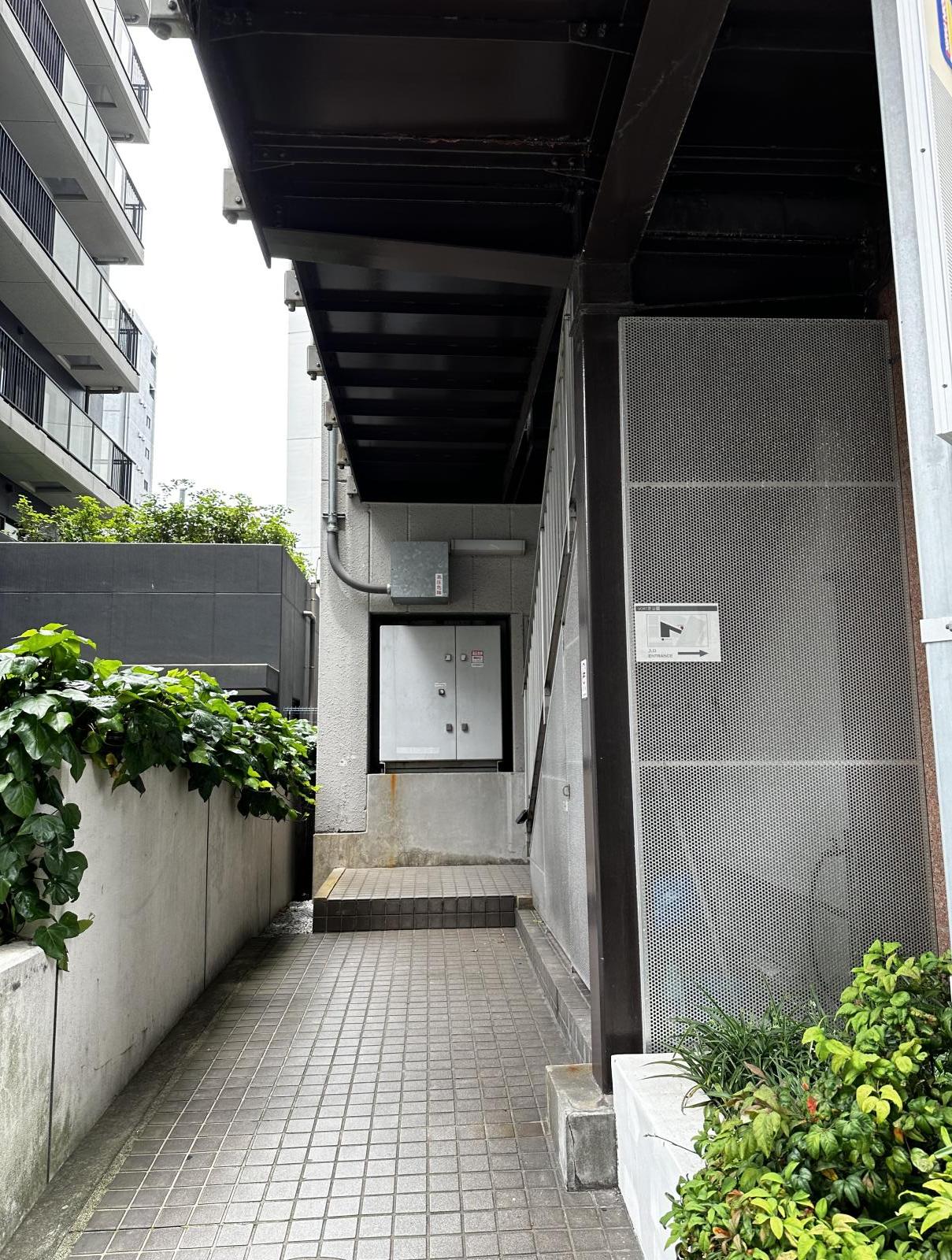 東京都港区芝2