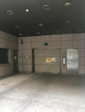 兜町第1平和ビルの外観