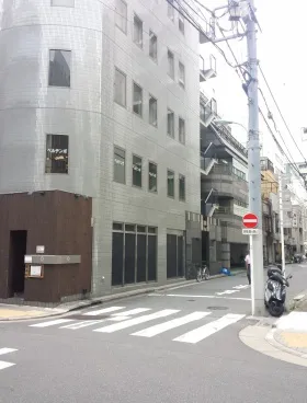 アーバンクロス日本橋の外観