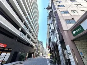 地上に出たら右に進む