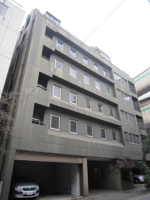 絹川ビルの外観写真