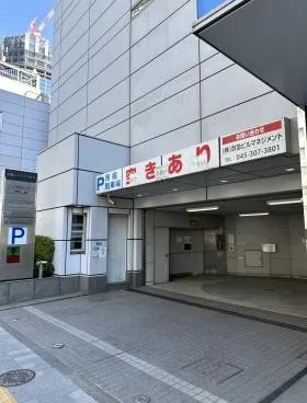 高輪エンパイヤビルの外観