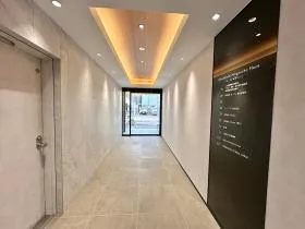日本橋人形町プレイス(旧:日本橋岡村ビル)の外観