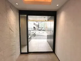 日本橋人形町プレイス(旧:日本橋岡村ビル)の外観