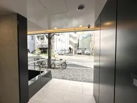 日本橋人形町プレイス(旧:日本橋岡村ビル)の外観