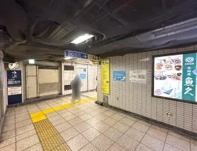 A2出入口を目指す