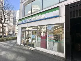 ファミリーマート