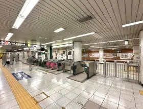 新宿三丁目駅