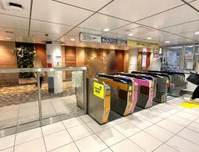新宿三丁目駅