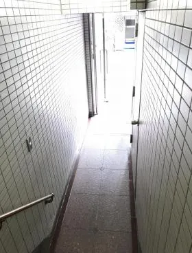 ヤシマ日本橋ビルの外観