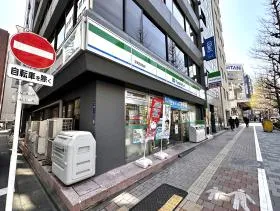 ファミリーマート