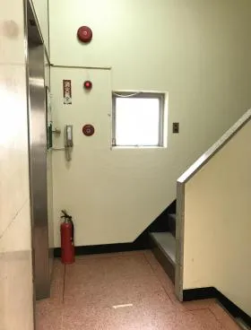 西勘本店ビルの外観