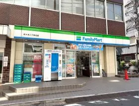 ファミリーマート