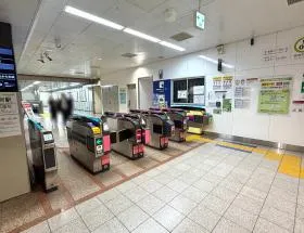 新線新宿駅（都営新宿線・京王新線）