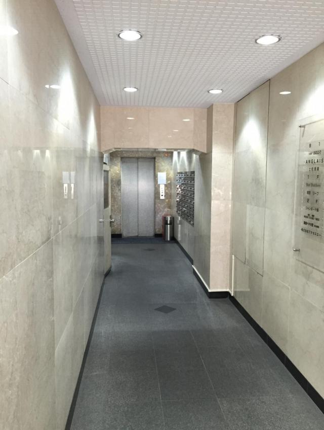 東京都中央区銀座7