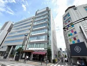 SIL新宿(旧TWG新宿)の外観
