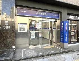 銀行ATM