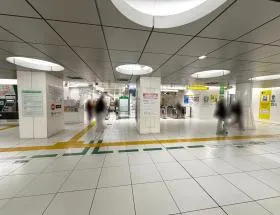 汐留駅（都営大江戸線）