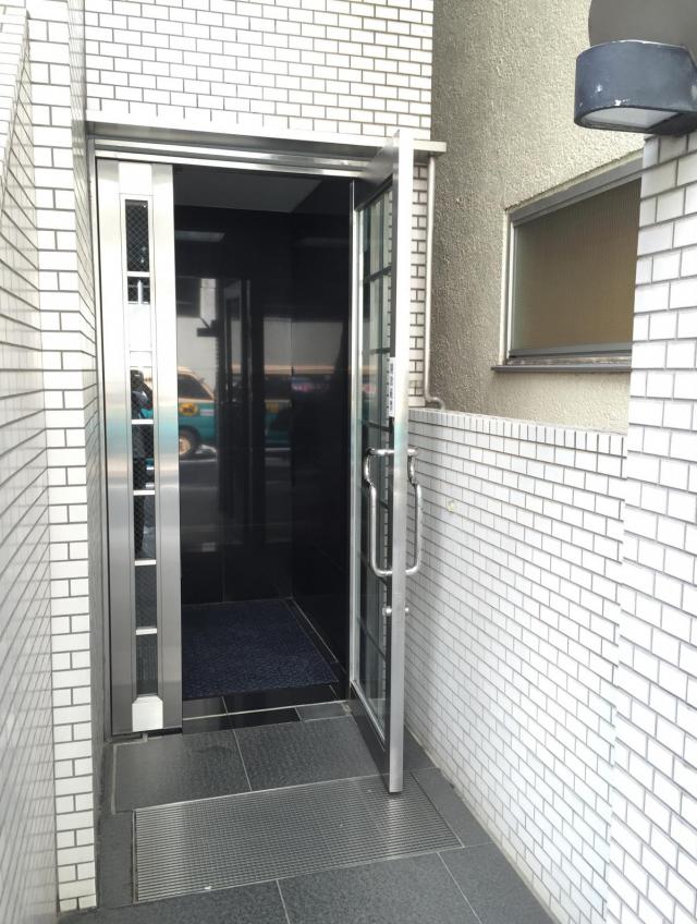 東京都港区西新橋