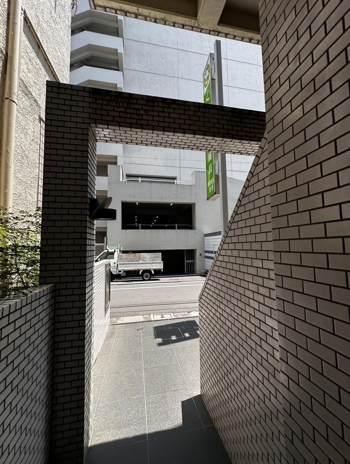 東京都港区西新橋