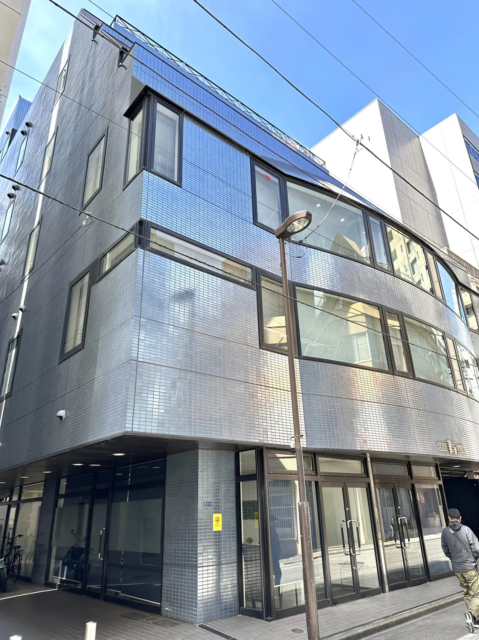 岩本町寿共同ビルの外観写真