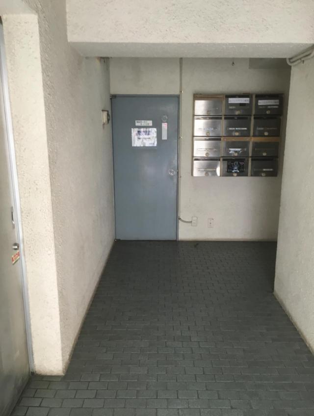 東京都新宿区下落合1