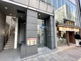 クローバー青山・ONEの外観