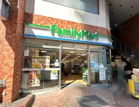 ファミリーマート