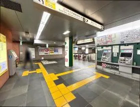 新宿西口駅（都営大江戸線）