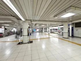 西新宿駅（東京メトロ丸ノ内線）