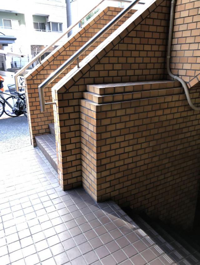 東京都新宿区新宿2