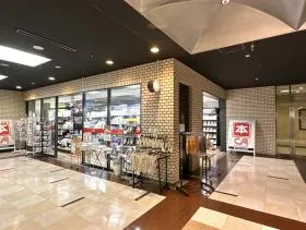 書店（CA文教堂）