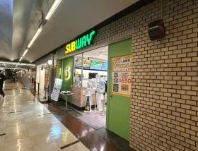 ファーストフード店（SUBWAY）