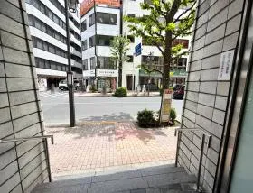 新宿セブンビルの外観