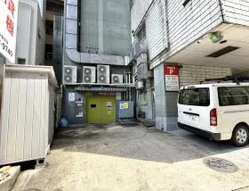 新宿セブンビルの外観