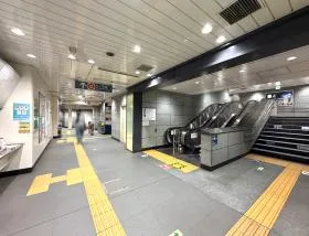 新宿御苑前駅（東京メトロ丸ノ内線）