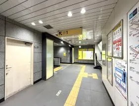 新宿御苑前駅（東京メトロ丸ノ内線）