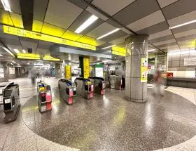都営大江戸線「都庁前駅」