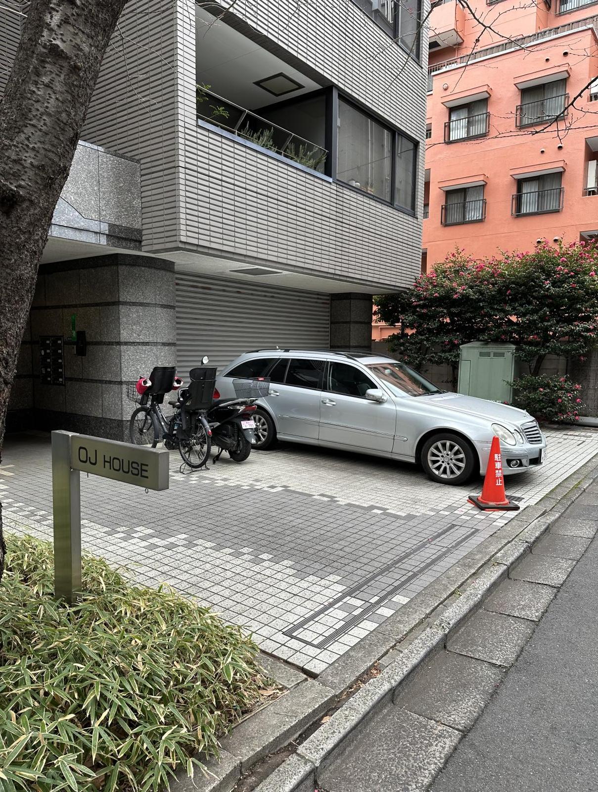 東京都港区南麻布
