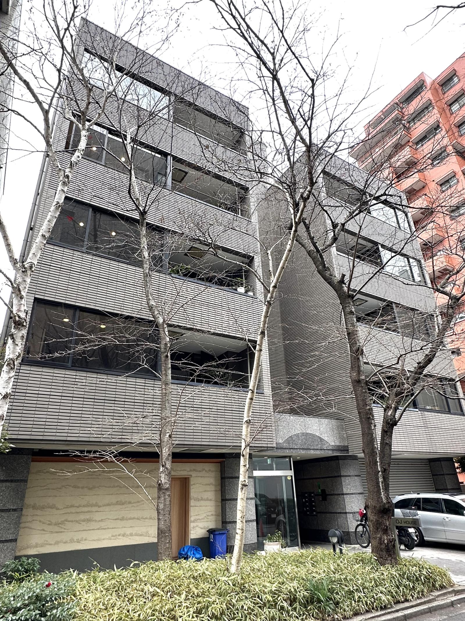 東京都港区南麻布