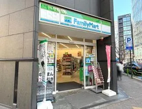 ファミリーマート
