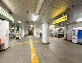 都営浅草線「宝町駅」