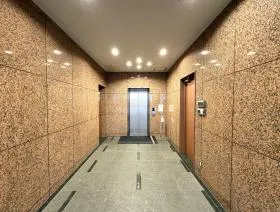 茅場町EKKビルの外観