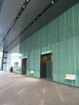汐留ビルディングの外観